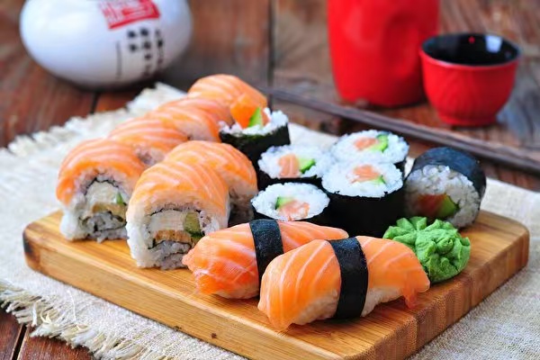 Direct supply of ingredients from the four major production bases